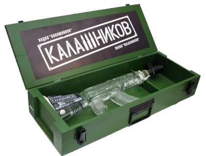 Штоф автомат Калашикова АК 47
1 литр  в деревянном боксе