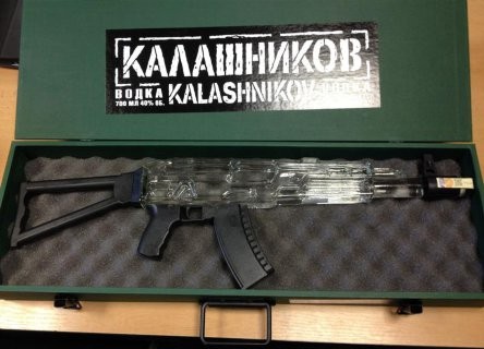 Штоф автомат Калашикова АК 47
0.75 в деревянном боксе